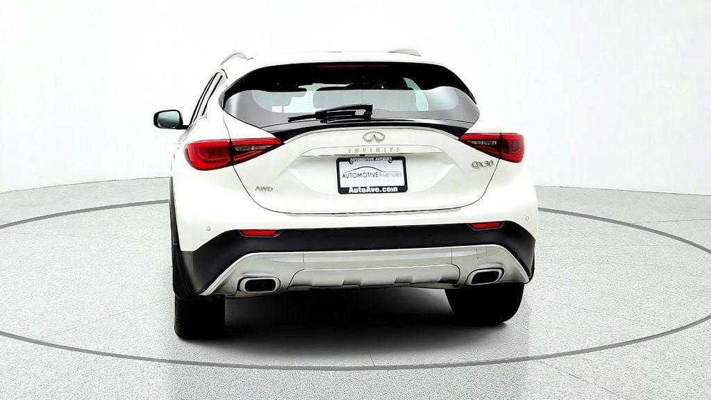 Used 2018 INFINITI QX30 AWD w/ Cargo Package image 6