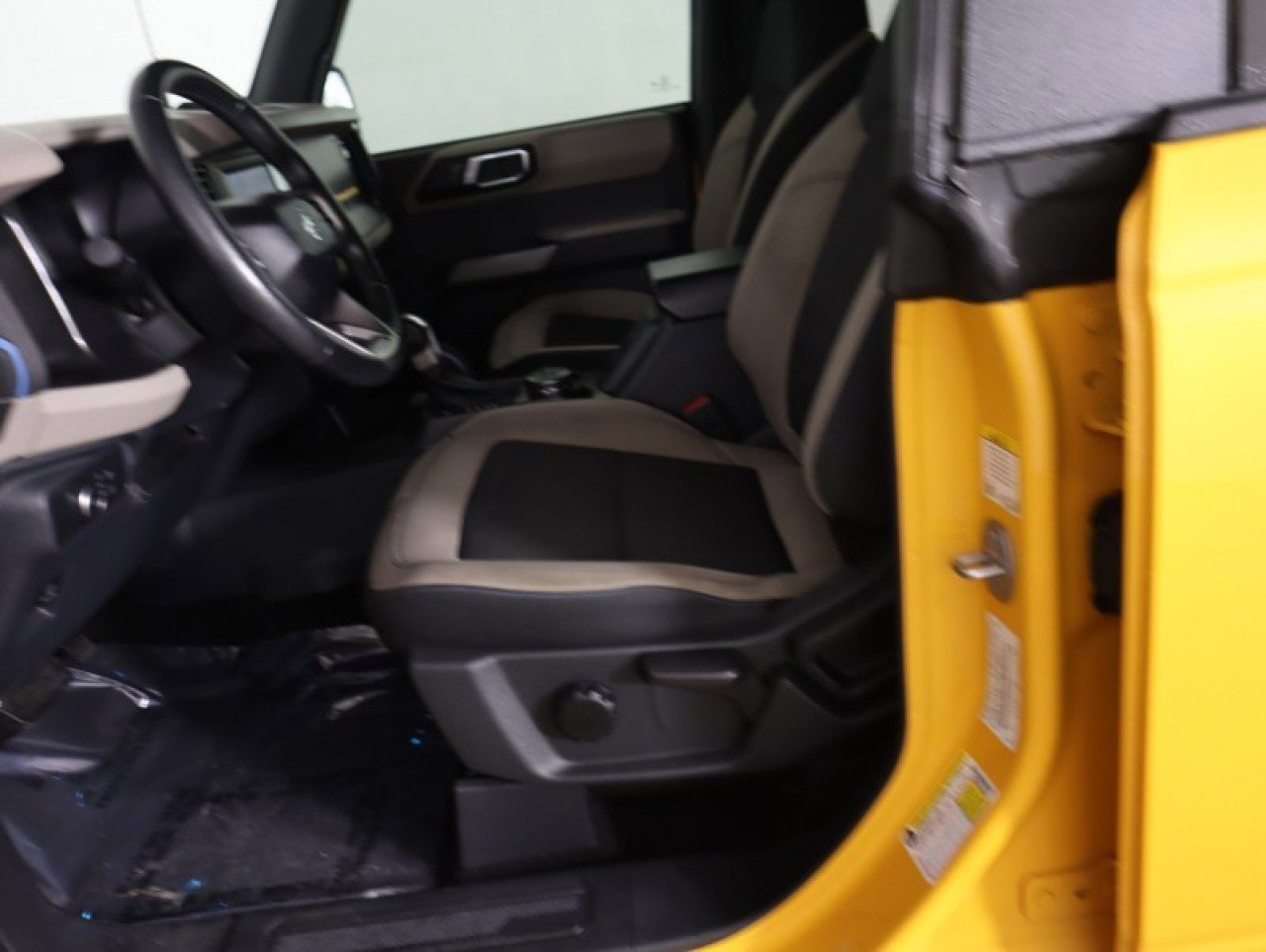 Used 2022 Ford Bronco Wildtrak image 12