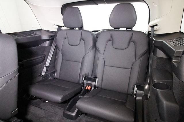 Used 2025 Volvo XC90 B6 Plus w/ Protection Package Premier AWD/4WD image 26