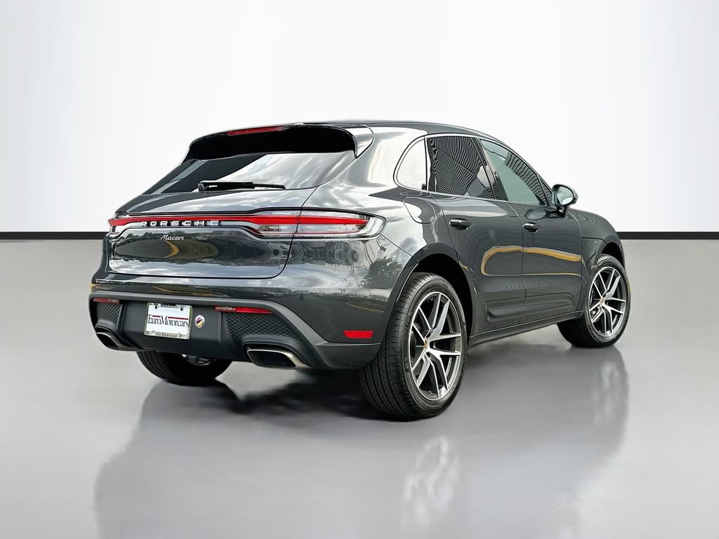New 2026 Porsche Macan AWD/4WD image 9