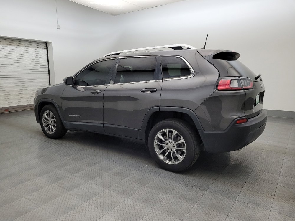 Used 2019 Jeep Cherokee Latitude Plus w/ Comfort/Convenience Group image 3