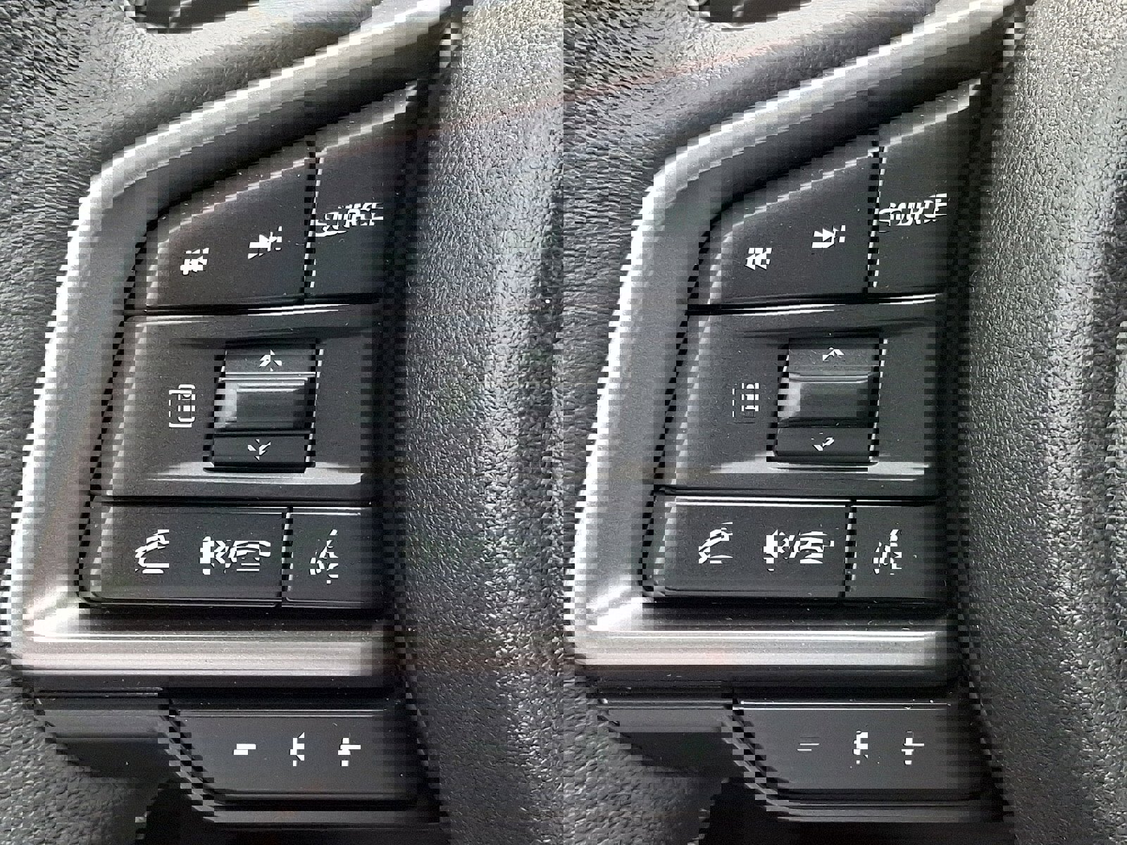 Certified 2025 Subaru Outback Limited AWD/4WD image 17