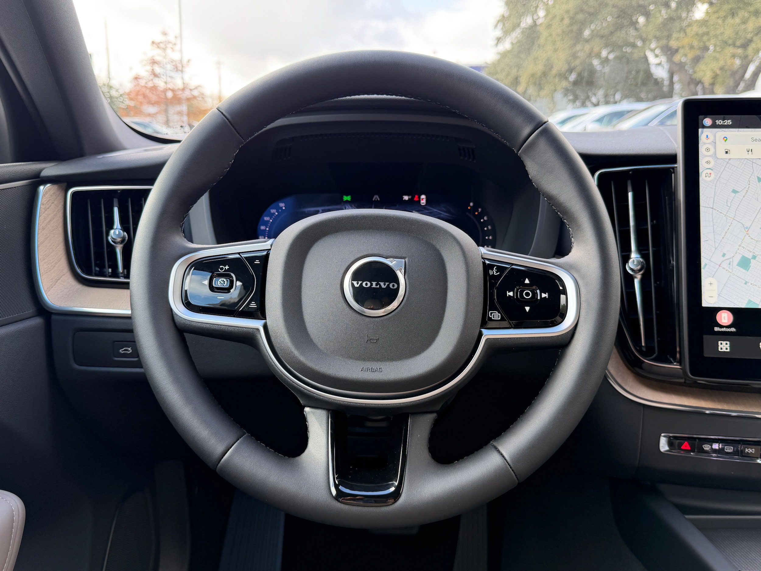 New 2026 Volvo XC60 B5 Core AWD/4WD image 13