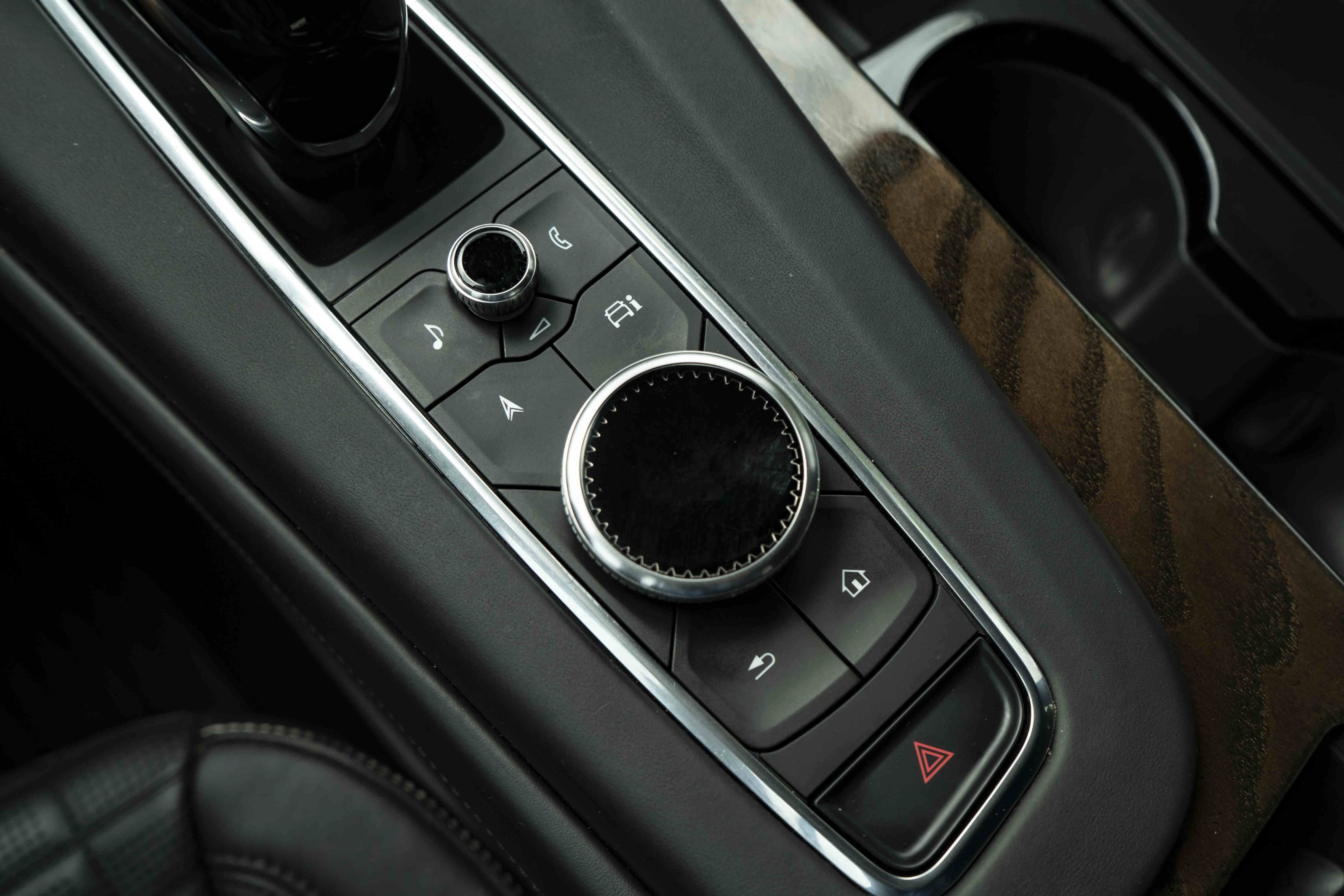 Used 2024 Cadillac Escalade Sport Platinum AWD/4WD image 29