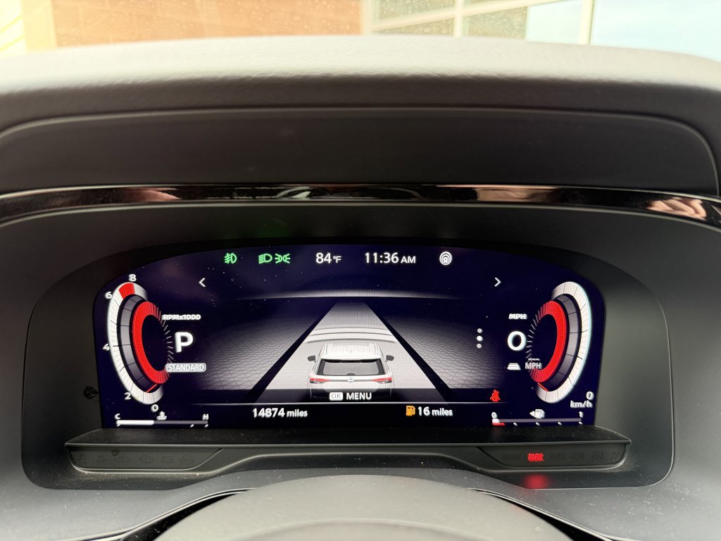 Used 2023 Nissan Pathfinder Platinum image 17