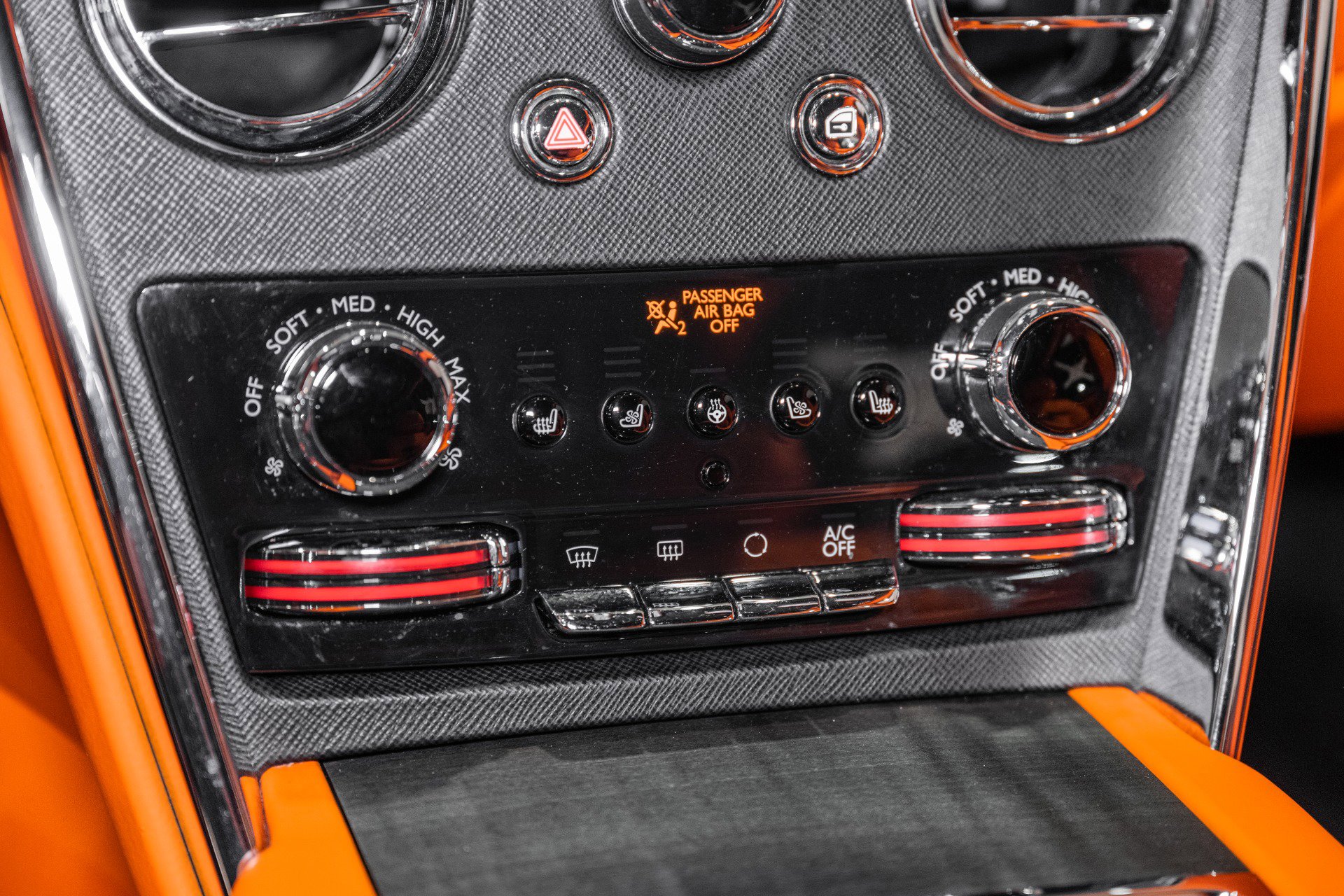 Used 2020 Rolls-Royce Cullinan image 42