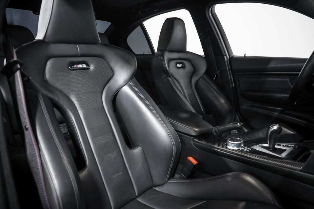 Used 2018 BMW M3 image 32