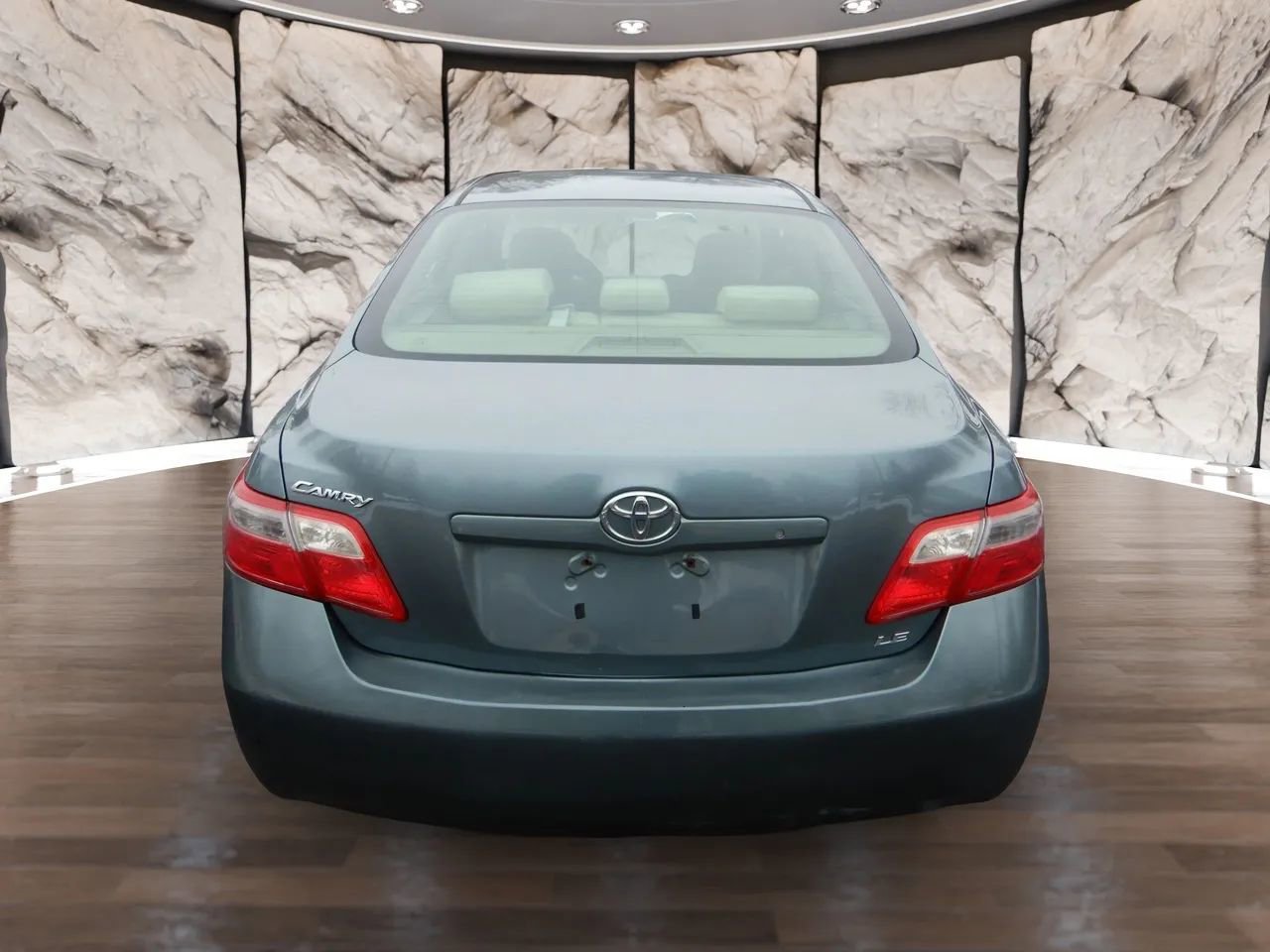 Used 2009 Toyota Camry LE FWD image 8