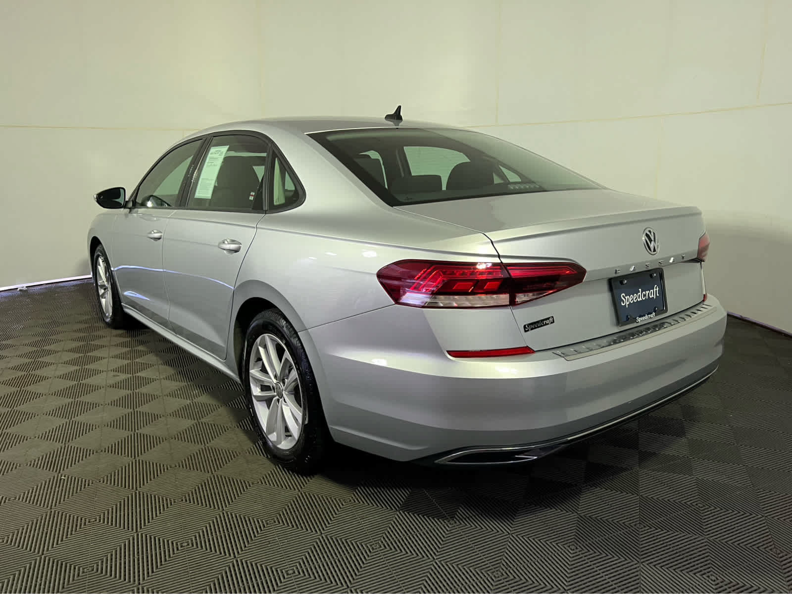 Used 2021 Volkswagen Passat 2.0T S FWD image 5