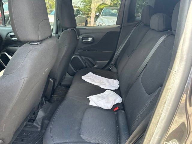 Used 2020 Jeep Renegade Sport FWD image 11