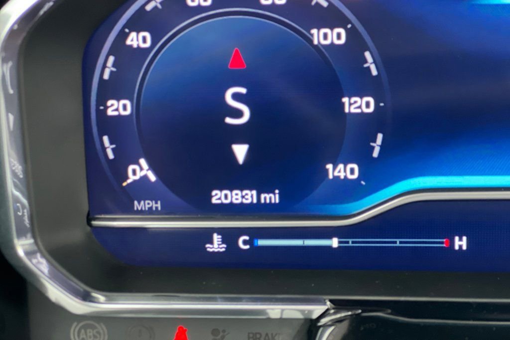 Used 2022 Chevrolet Silverado 1500 LTZ w/ LTZ Premium Package image 21