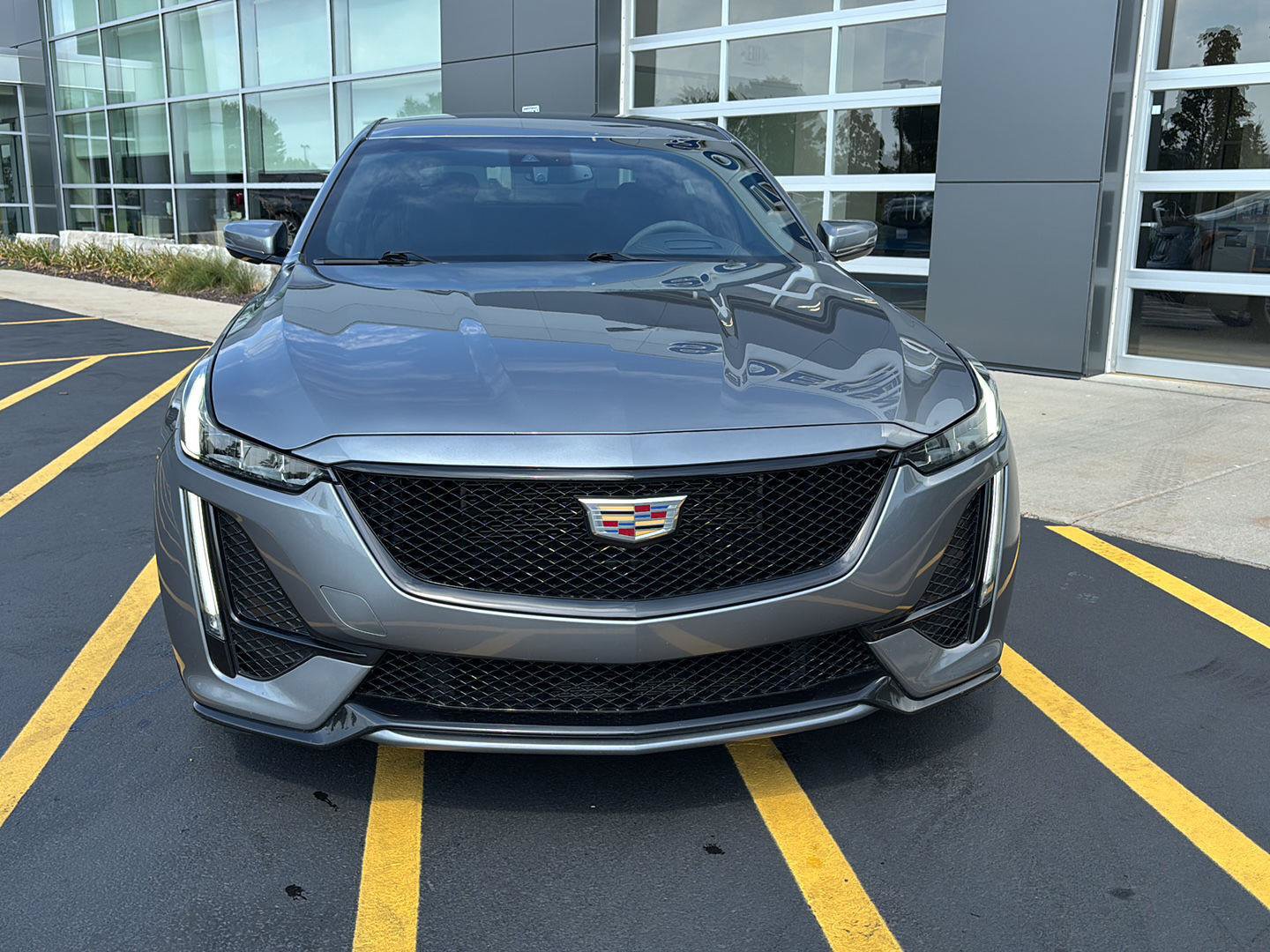 Used 2021 Cadillac CT5 V w/ Premium Package RWD image 4