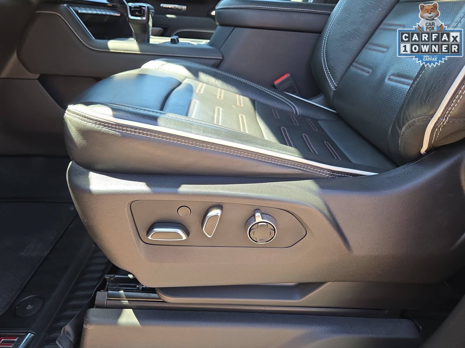 Used 2024 GMC Sierra 1500 AT4X AWD/4WD image 17