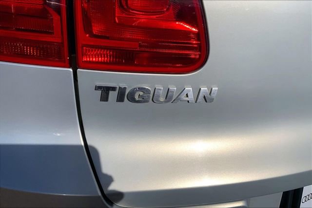 Used 2012 Volkswagen Tiguan SE image 8