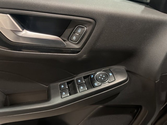 Used 2025 Ford Escape ST-Line image 10