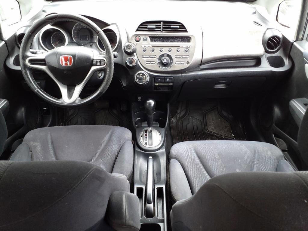 Used 2010 Honda Fit Sport image 9