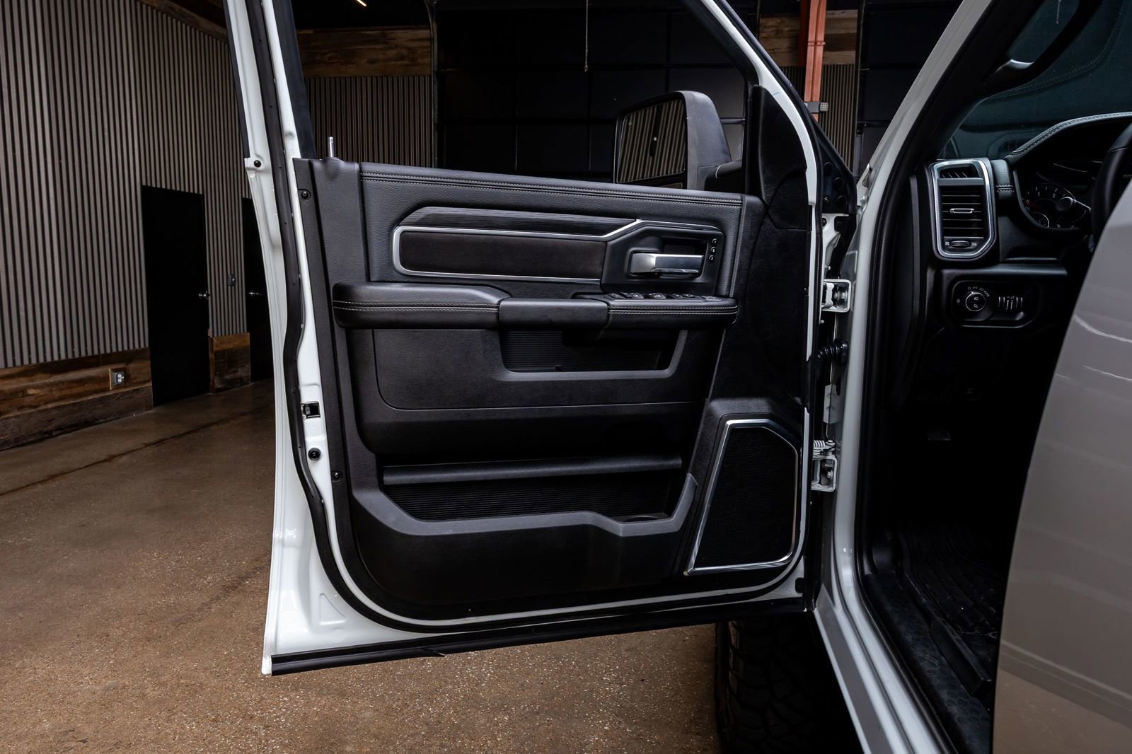 Used 2024 RAM 3500 Laramie w/ Night Edition AWD/4WD image 35