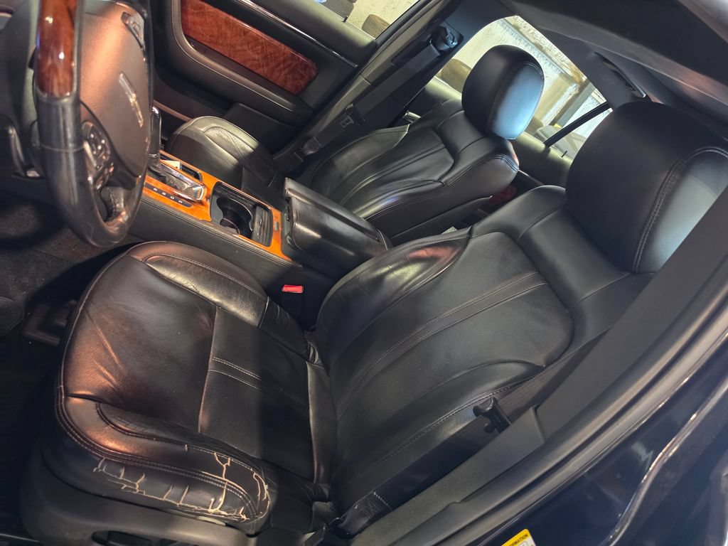 Used 2014 Lincoln MKS AWD w/ Equipment Group 201A image 6
