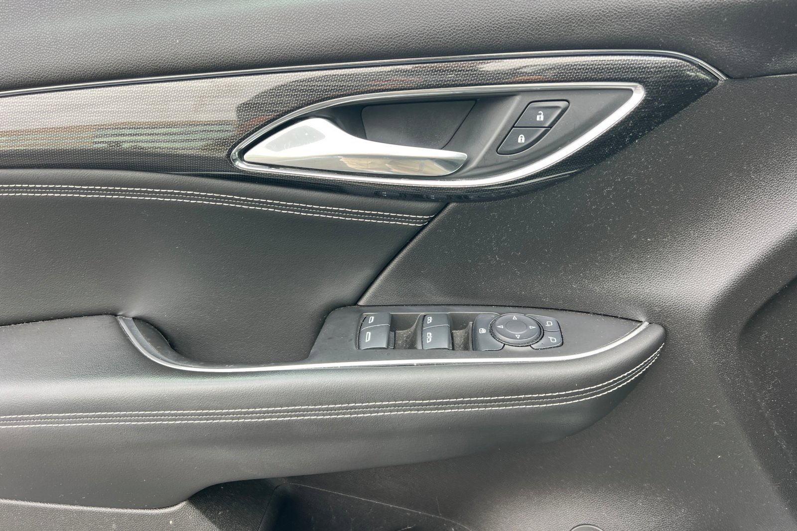 Used 2022 Buick Envision Preferred image 11