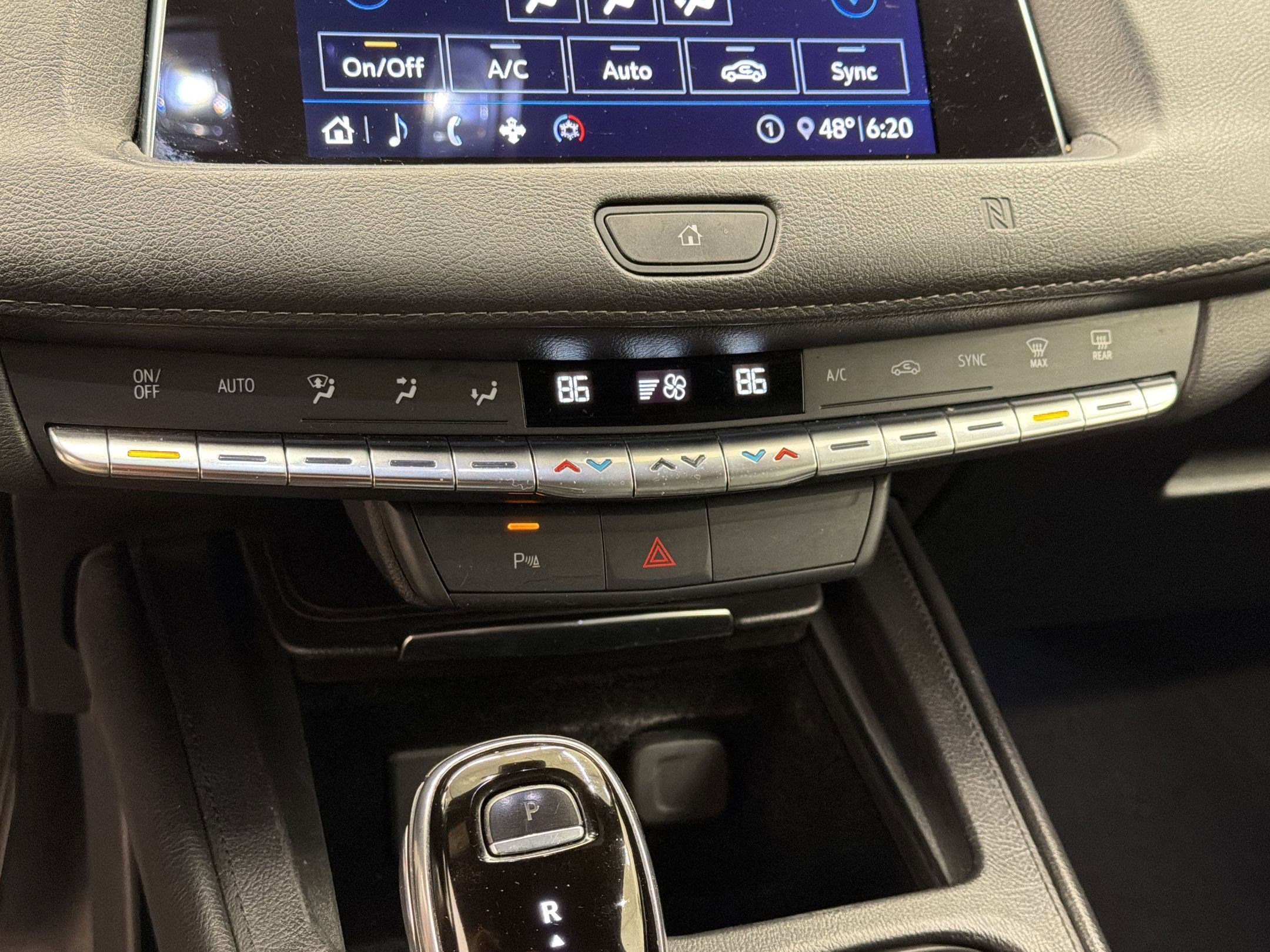 Used 2020 Cadillac XT4 Premium Luxury image 17