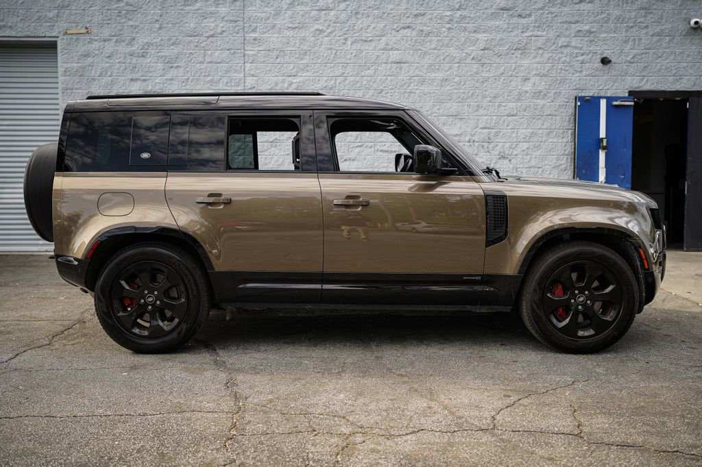 Used 2022 Land Rover Defender 110 X image 18