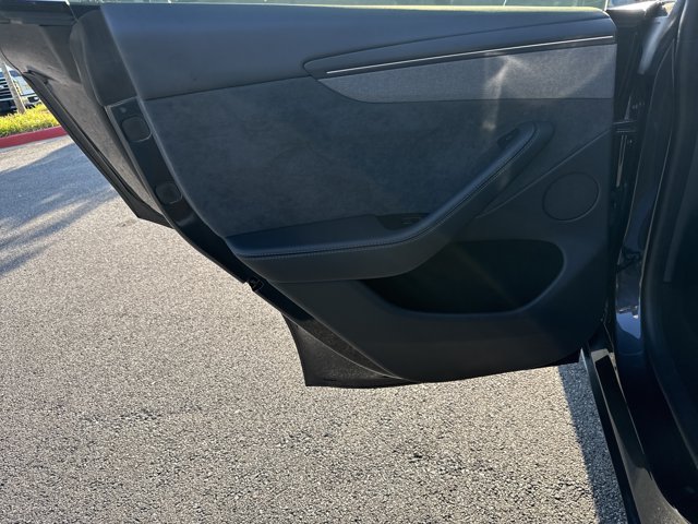 Used 2026 Tesla Model Y 2WD image 26