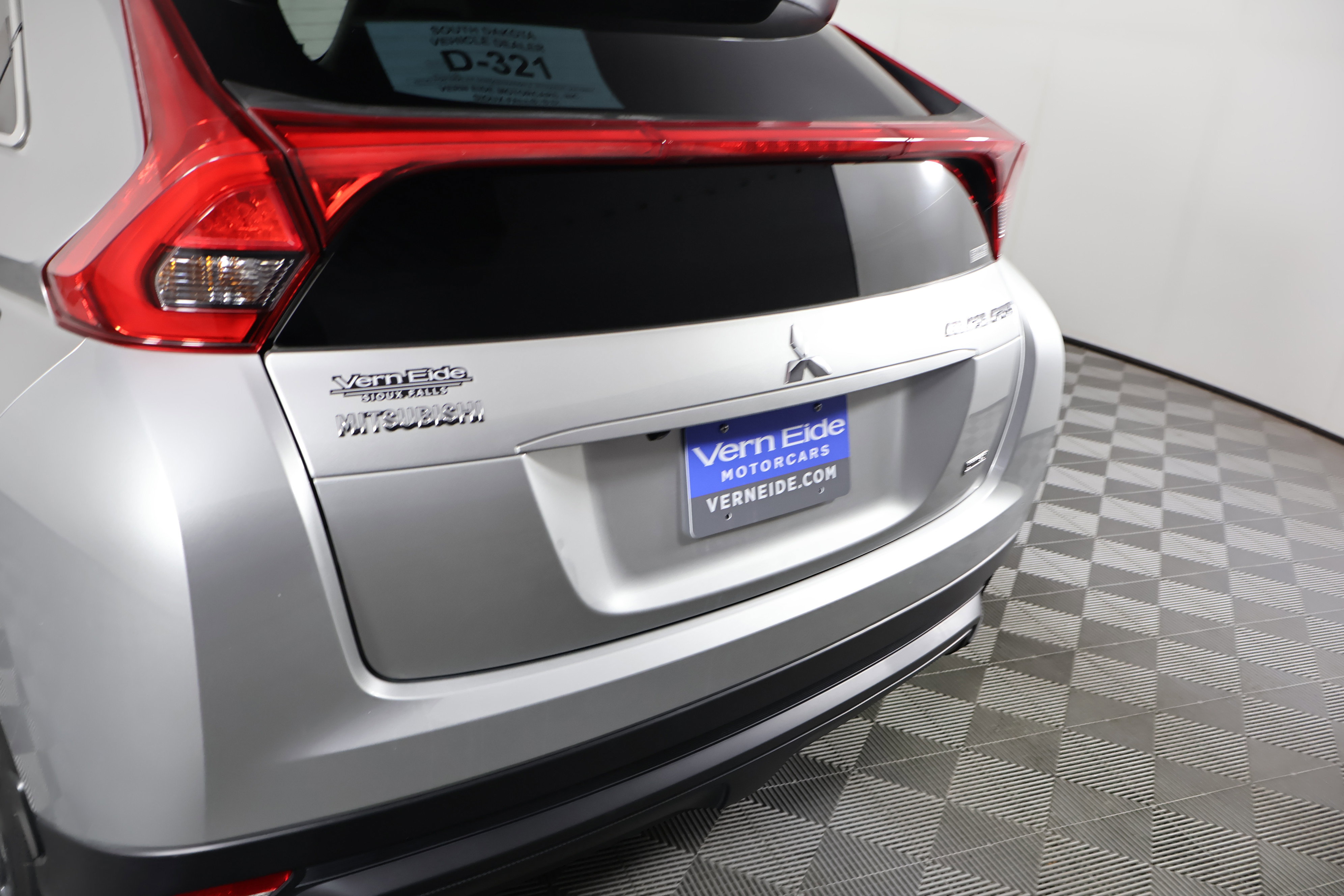 Used 2018 Mitsubishi Eclipse Cross LE image 15