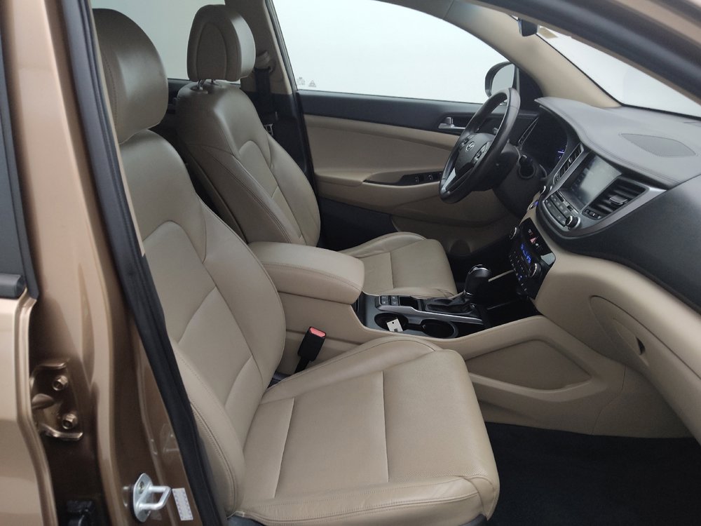 Used 2016 Hyundai Tucson Limited w/ Option Group 03 AWD/4WD image 21