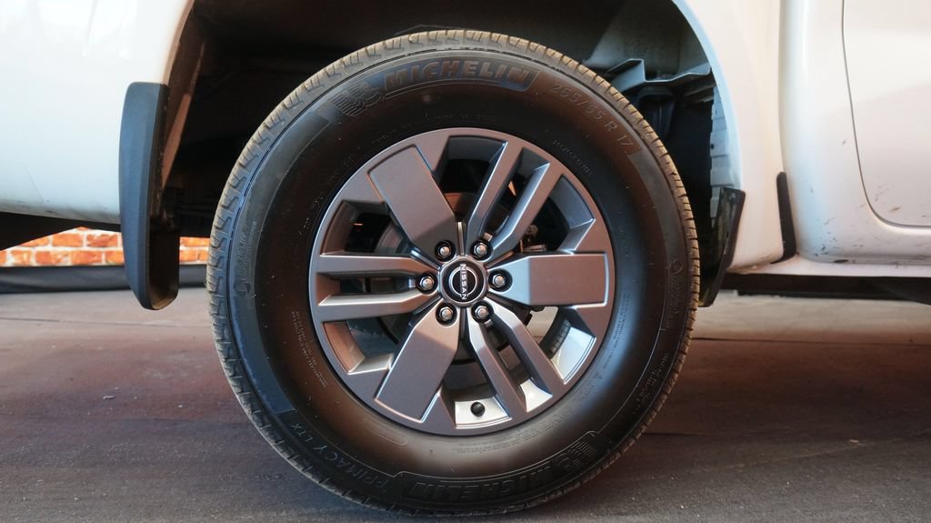 Used 2025 Nissan Frontier SV w/ SV Convenience Package AWD/4WD image 87