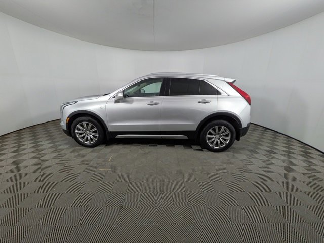 Used 2020 Cadillac XT4 Premium Luxury w/ Enhanced Visibility Package image 25