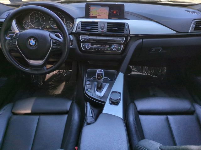 Used 2018 BMW 330i xDrive Sedan w/ Convenience Package image 14