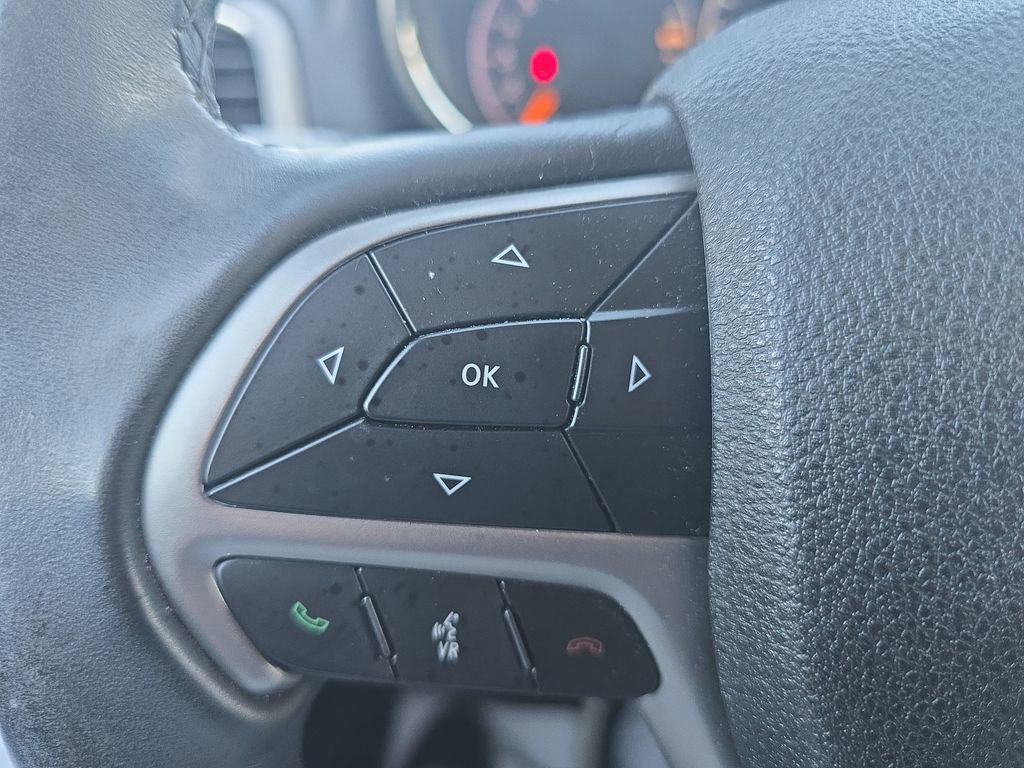 Used 2018 Jeep Grand Cherokee Laredo image 27