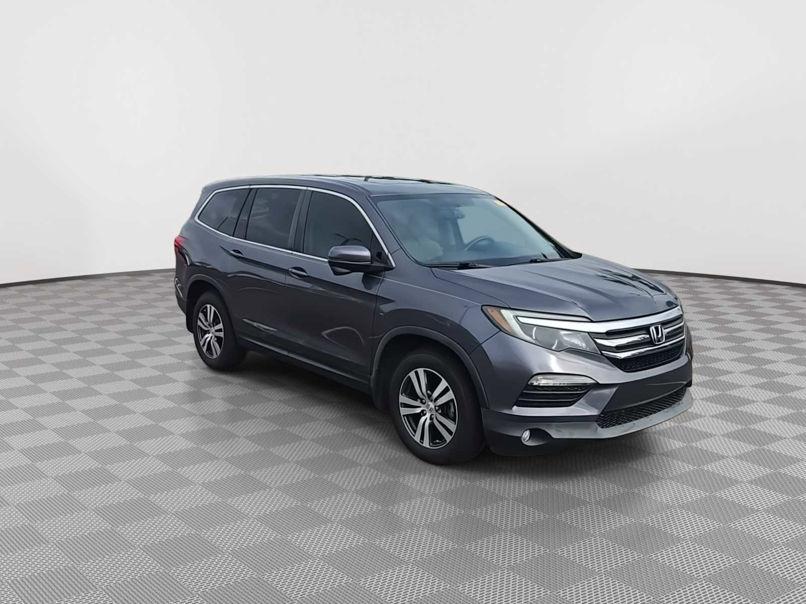 Used 2017 Honda Pilot EX-L image 2