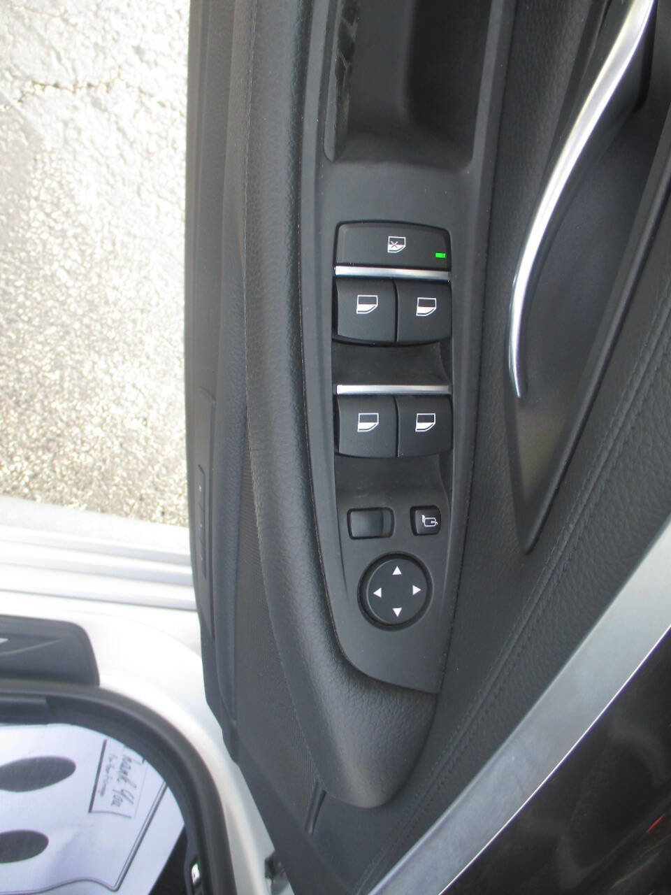 Used 2011 BMW 535i xDrive Sedan image 14