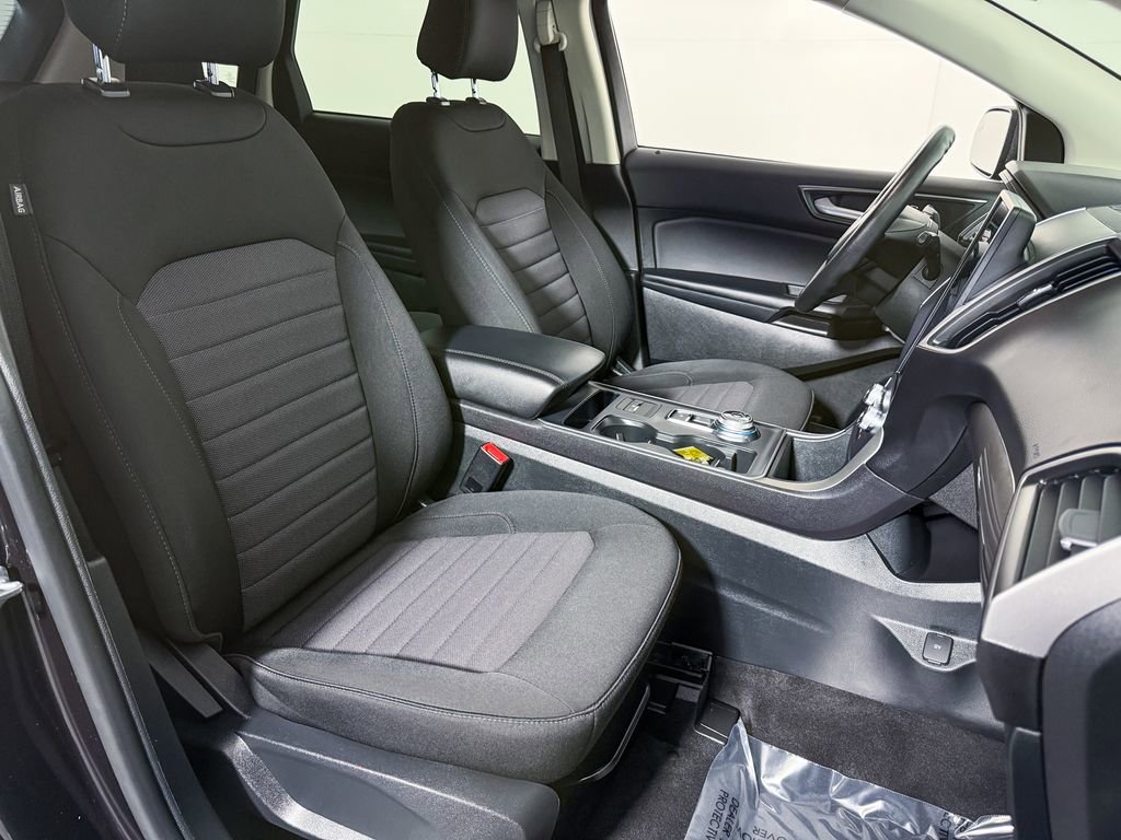 Used 2024 Ford Edge SE image 14