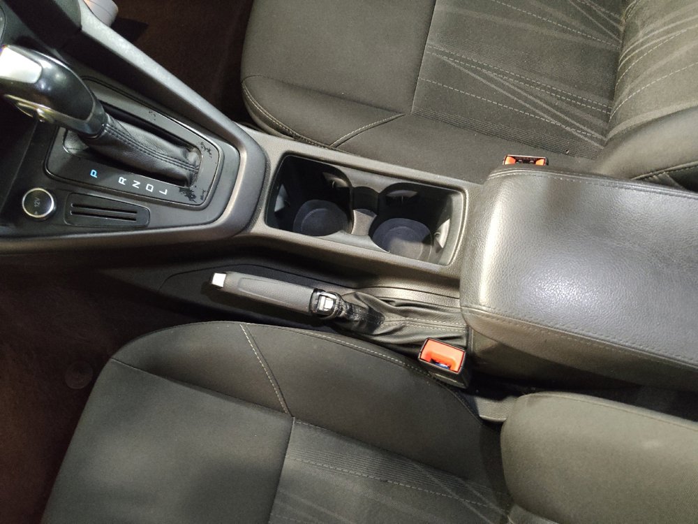 Used 2016 Ford Focus SE FWD image 26