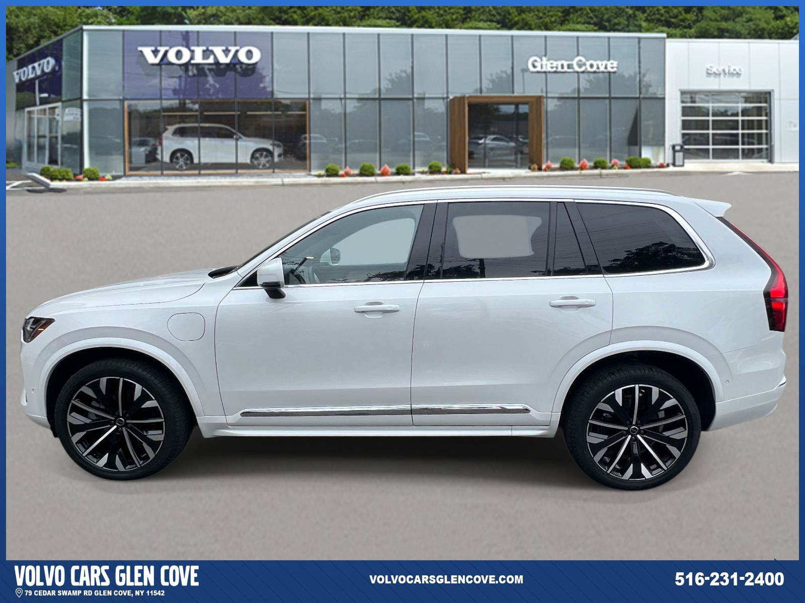 Certified 2025 Volvo XC90 T8 Plus AWD/4WD image 4