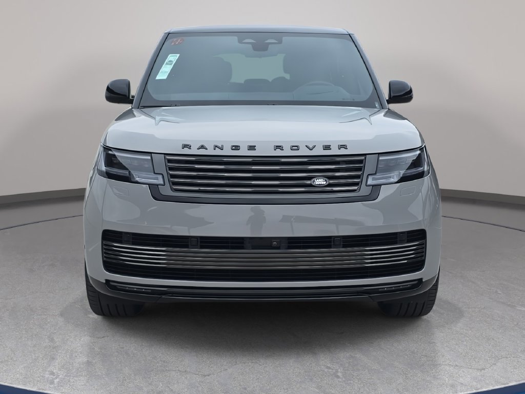 New 2025 Land Rover Range Rover SV AWD/4WD image 2