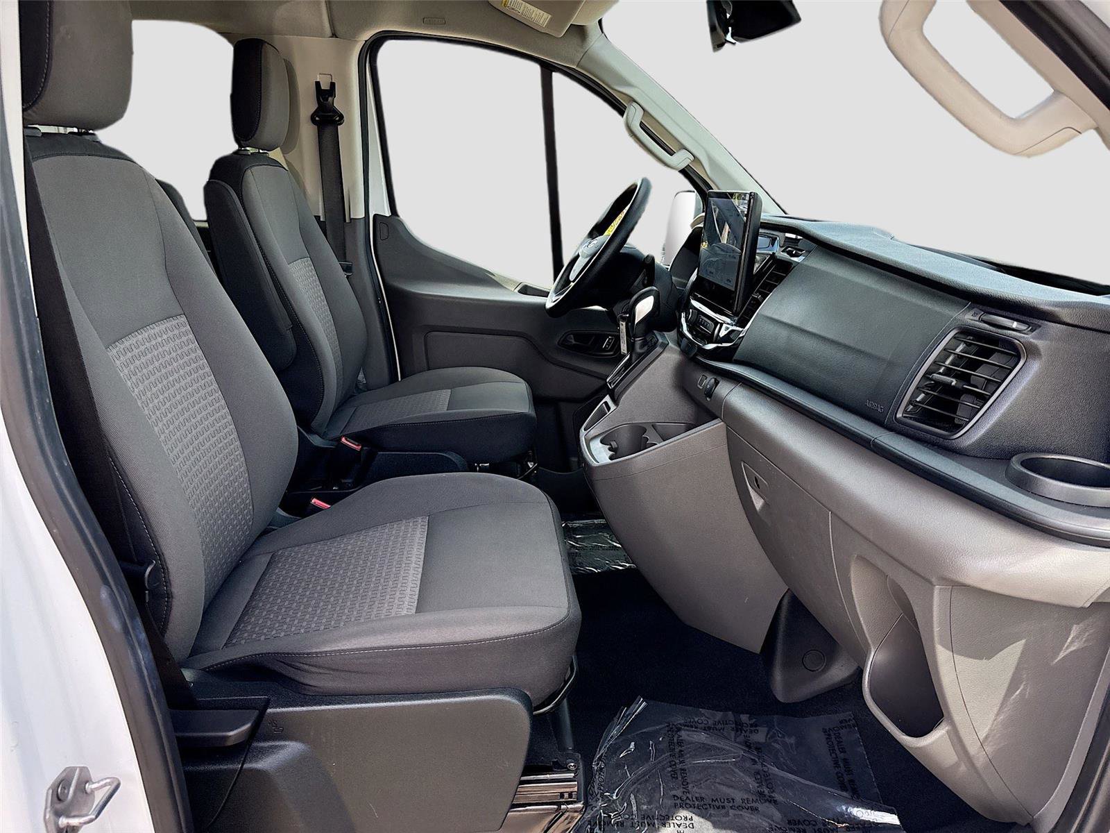 Used 2023 Ford Transit 350 XLT image 27