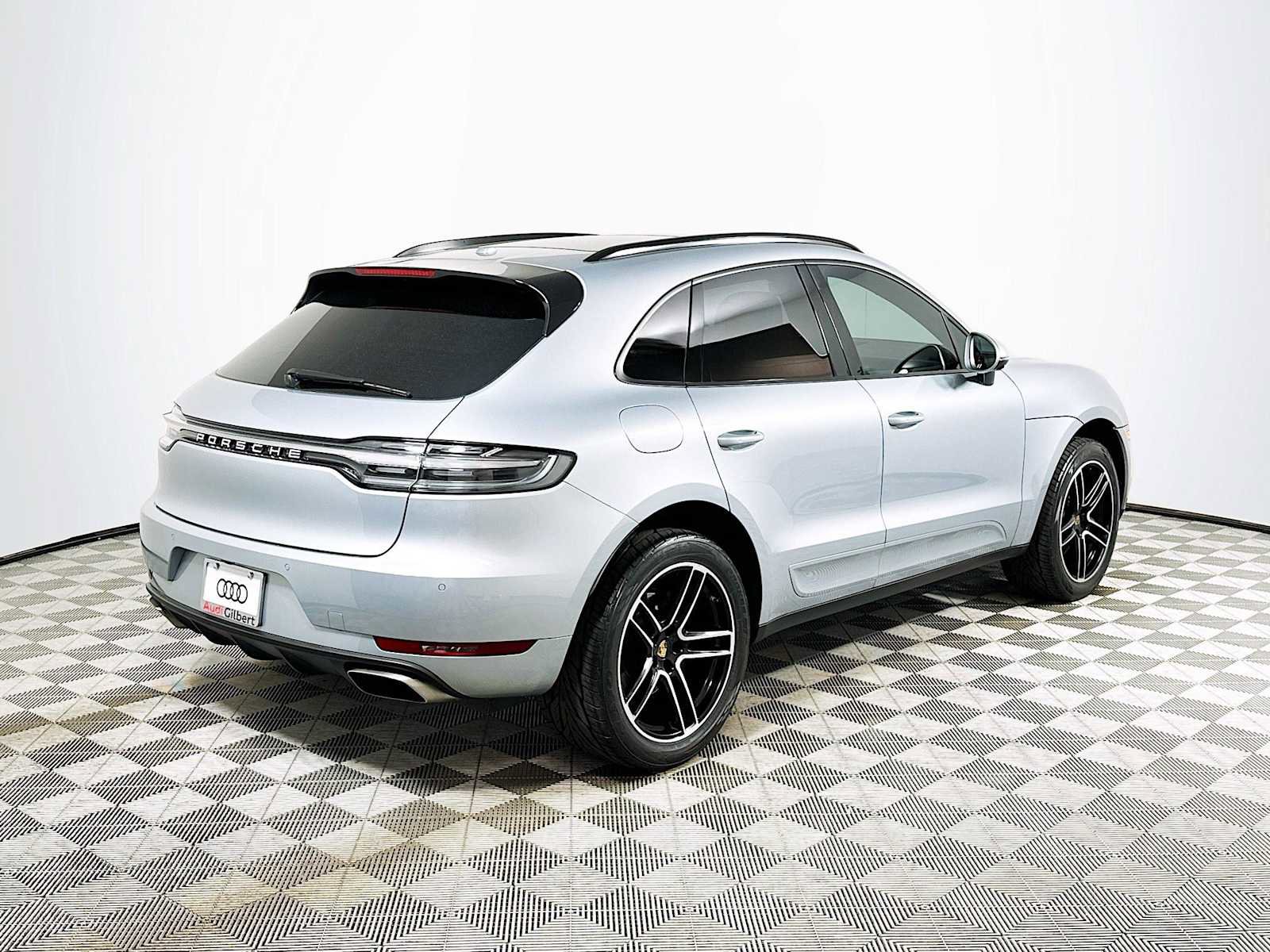 Used 2021 Porsche Macan AWD/4WD image 7