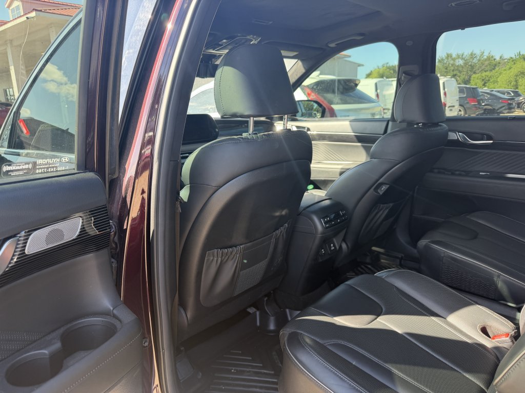 Used 2024 Hyundai Palisade Calligraphy FWD image 16