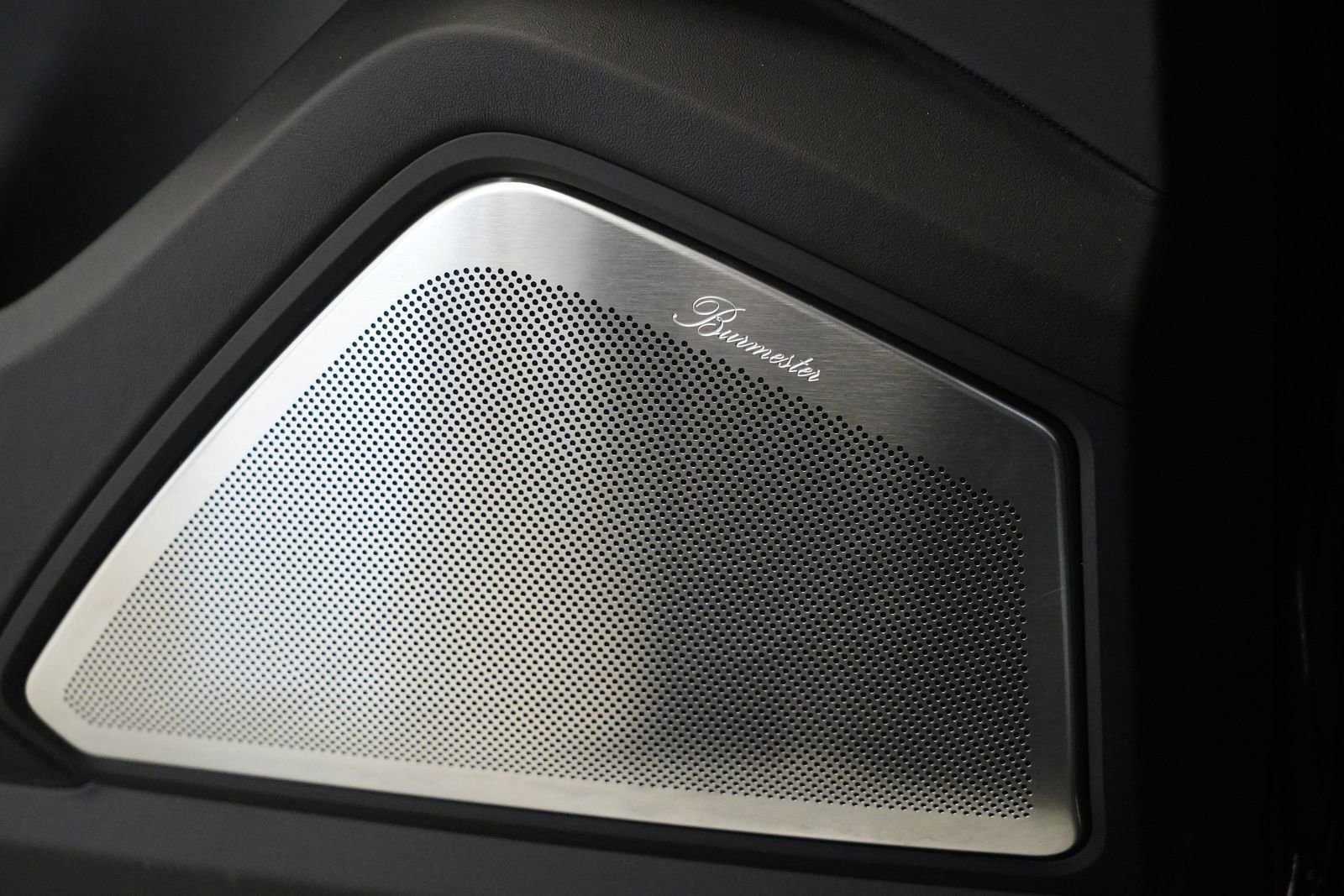 Used 2025 Porsche Cayenne Turbo GT image 32