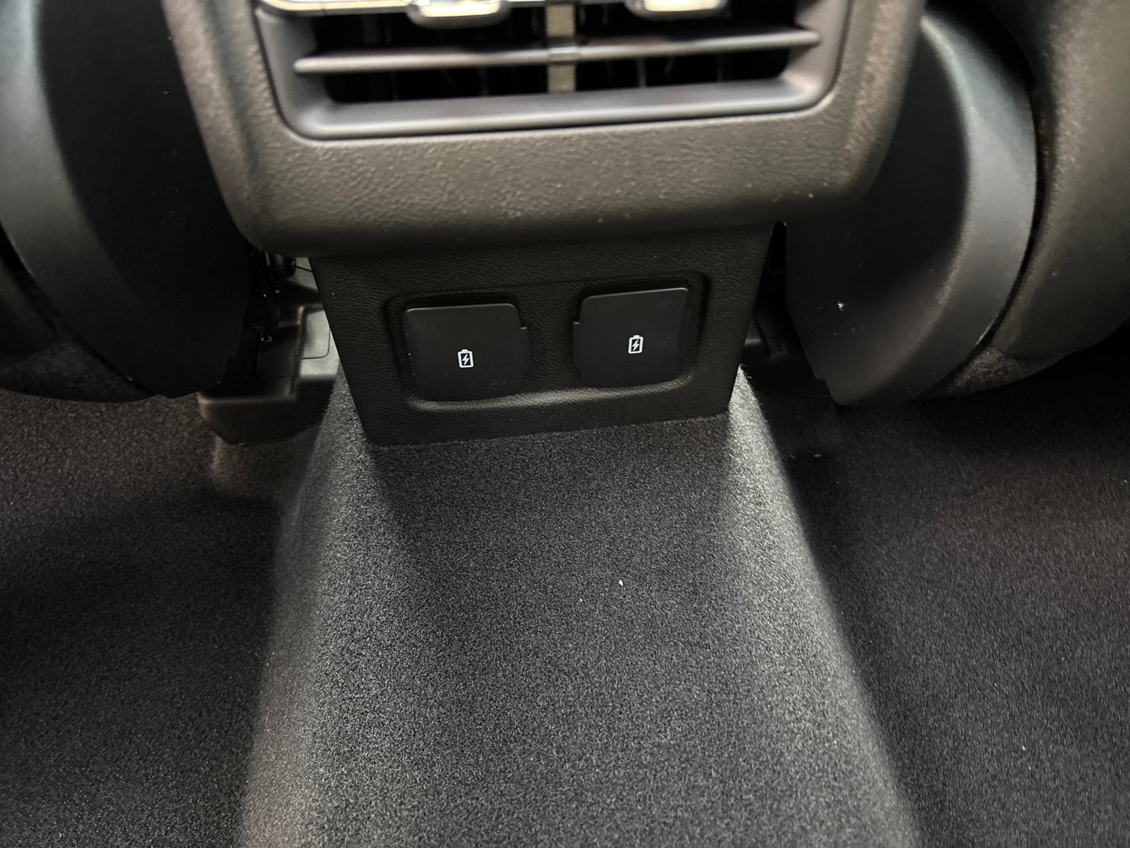 New 2026 Lincoln Corsair Premiere image 33