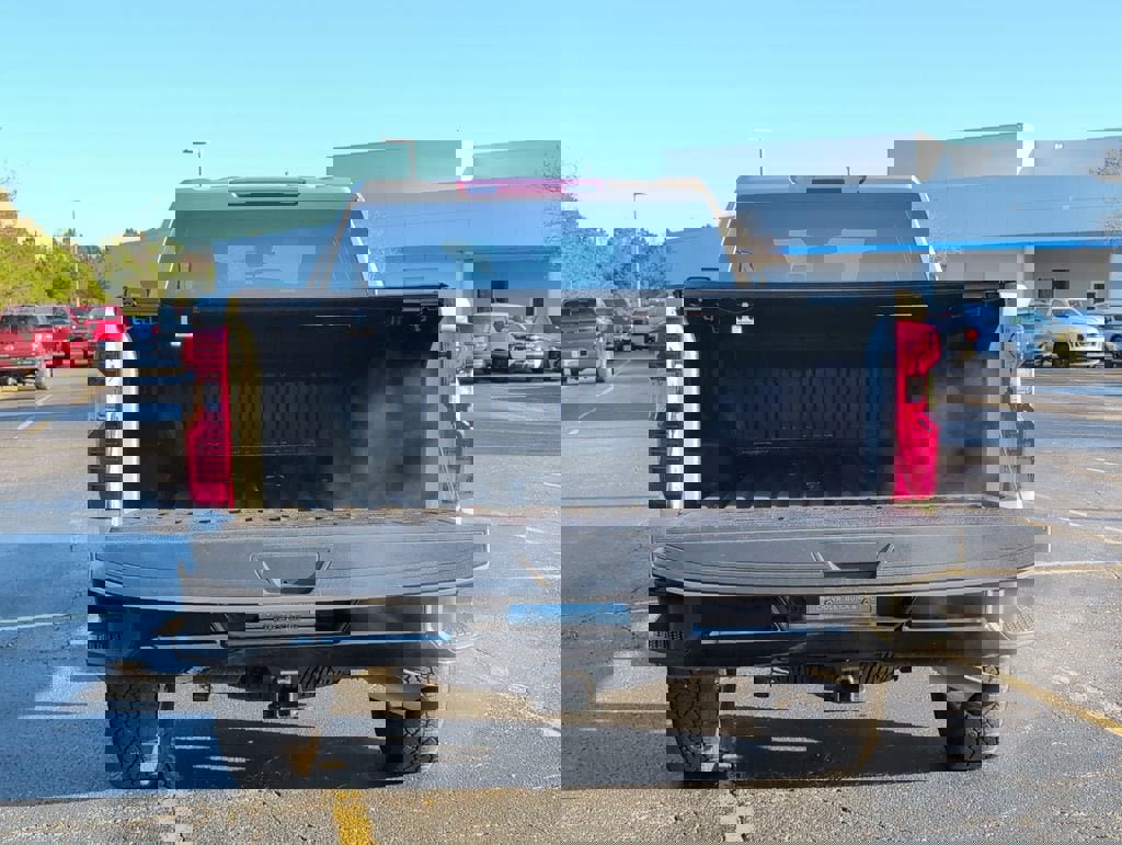 Certified 2026 Chevrolet Silverado 2500 Custom image 5