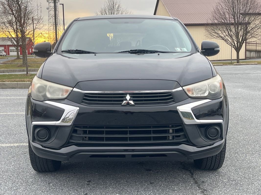 Used 2016 Mitsubishi Outlander Sport ES image 2