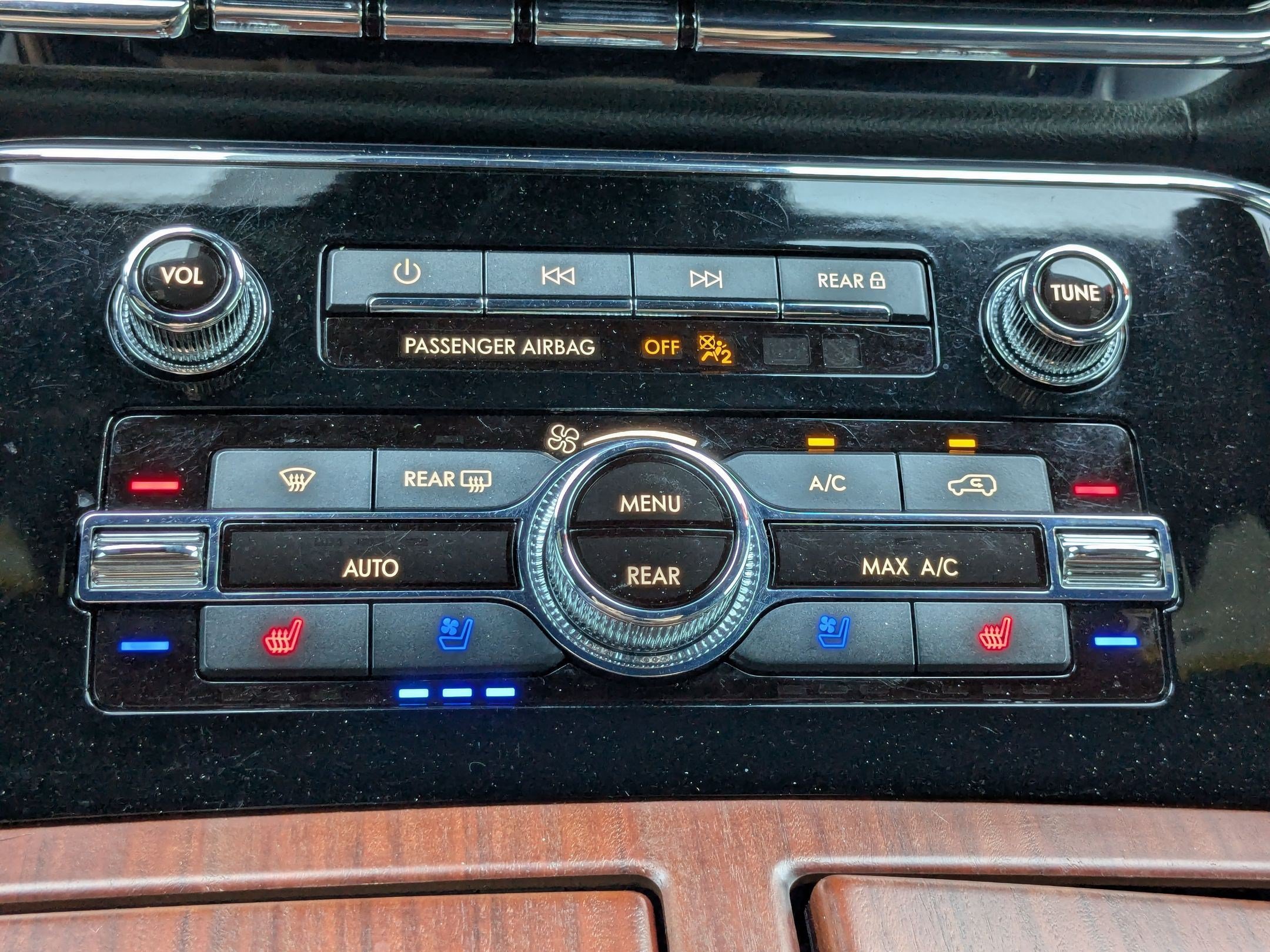 Used 2021 Lincoln Navigator Reserve AWD/4WD image 24