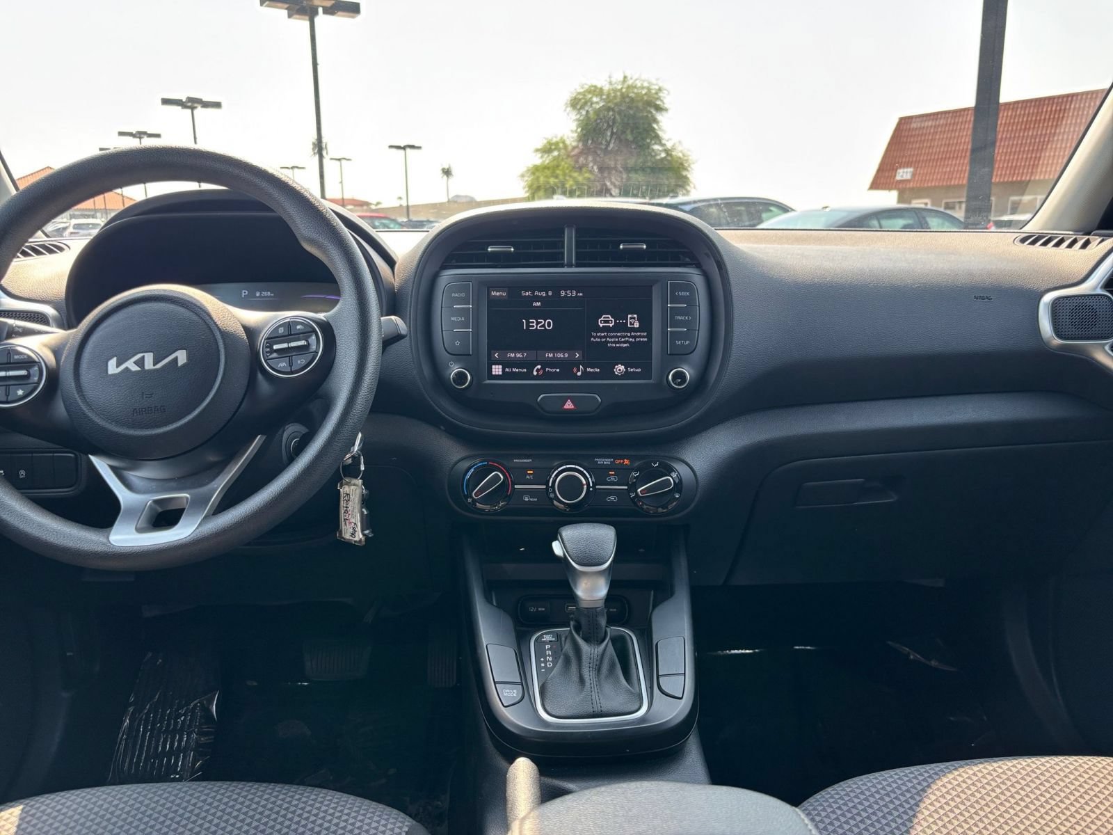Used 2025 Kia Soul LX w/ LX Technology Package FWD image 26