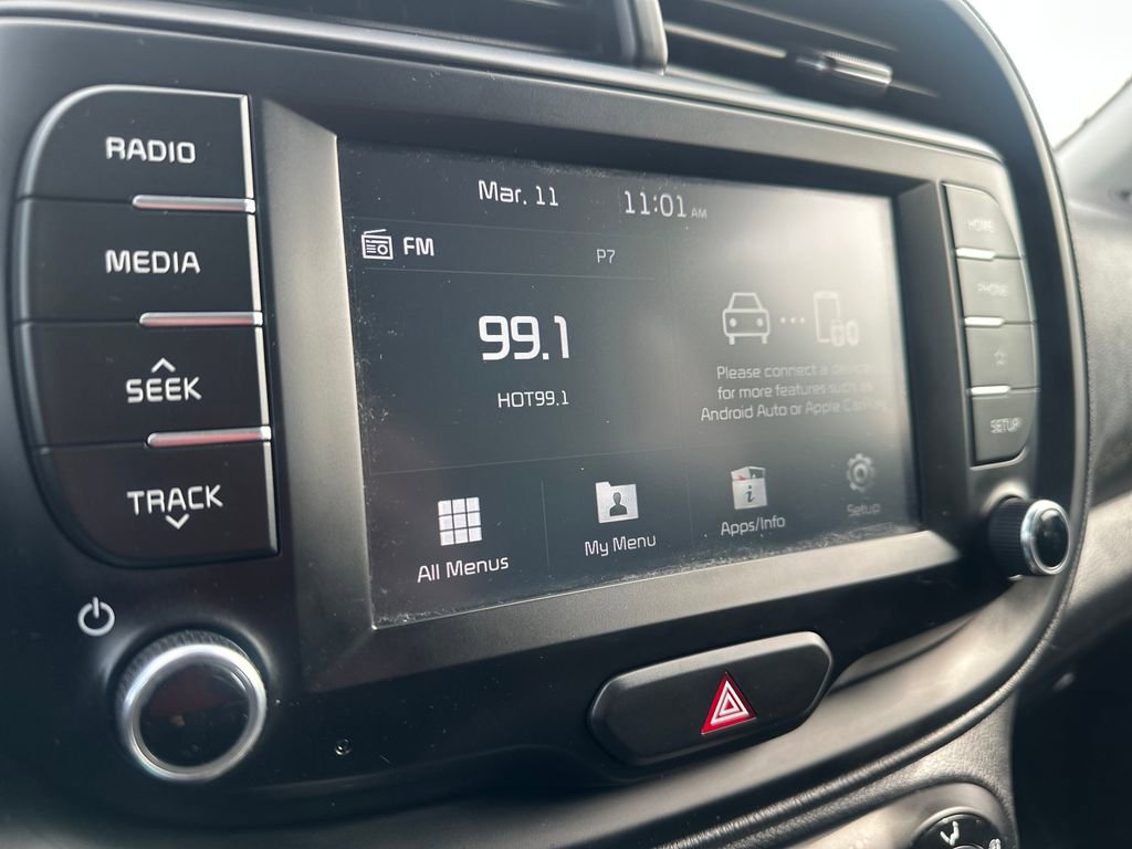 Used 2020 Kia Soul LX image 9