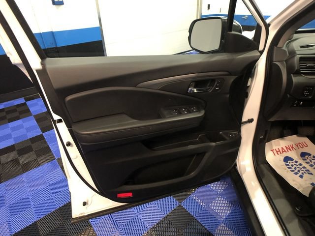 Used 2022 Honda Pilot Touring image 13