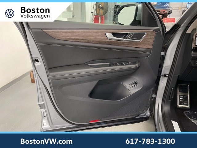 New 2026 Volkswagen Atlas SEL Premium R-Line image 28
